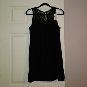 Cute black sleeveless dress